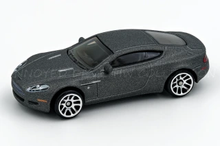 2005 Aston Martin DB9