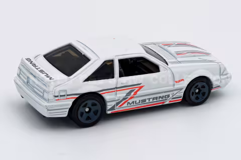 '92 Ford Mustang Back