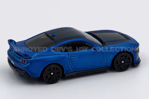 Ford Mustang Dark Horse back