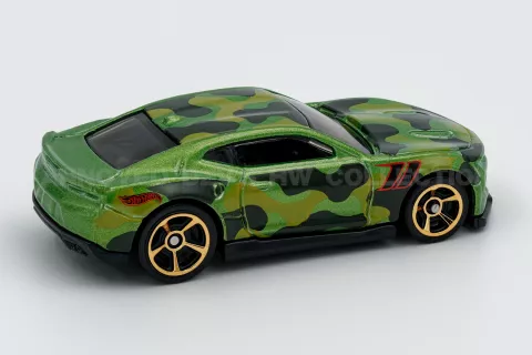 '18 Camaro SS back