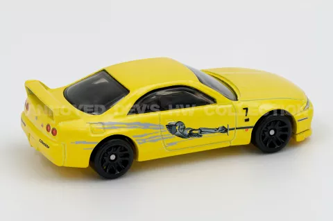 Nissan Skyline GT-R (BCNR33) back
