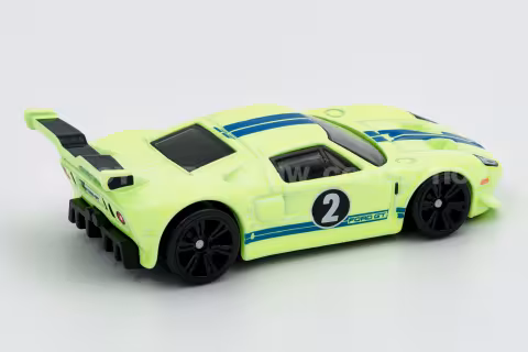 Ford GT back