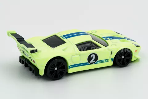 Ford GT back