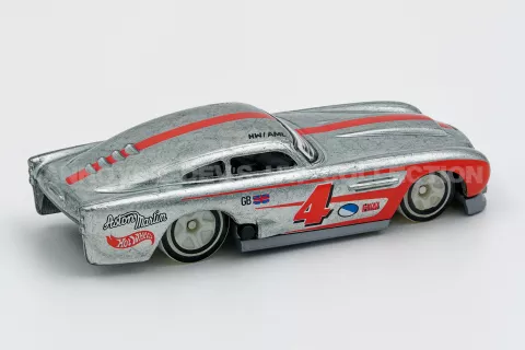 Aston Martin DB4GT High-Speed Edition back