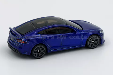 Tesla Model S Plaid back