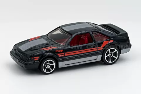 '92 Ford Mustang