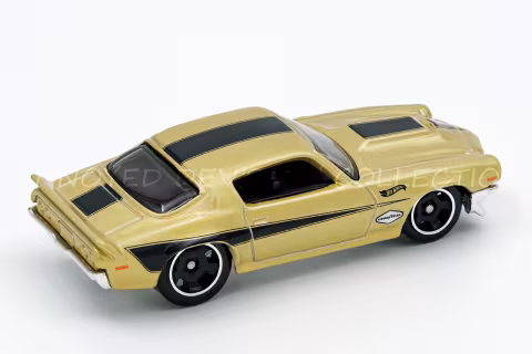 '70 Chevy Camaro RS back