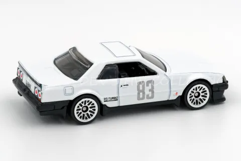 Nissan Skyline 2000 Turbo RS (KDR30) back