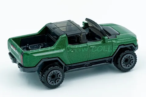 GMC Hummer EV back