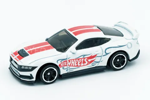 Ford Mustang Dark Horse