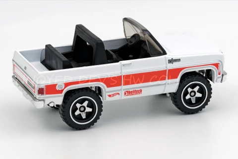 '75 Chevy Blazer Custom back