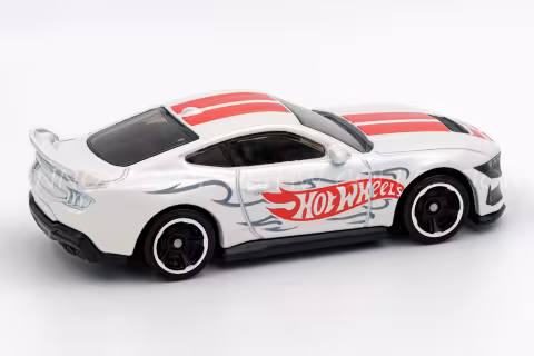 Ford Mustang Dark Horse back