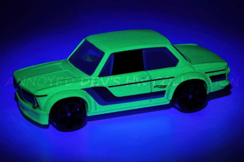 BMW 2002 blacklight