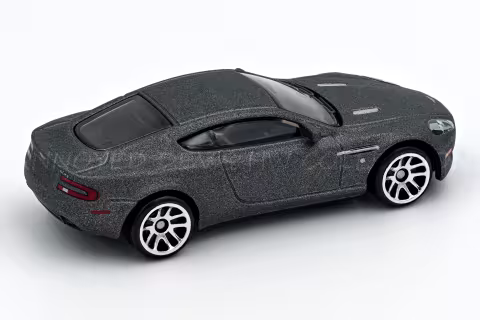 2005 Aston Martin DB9 back