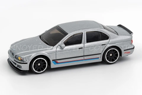 2001 BMW M5