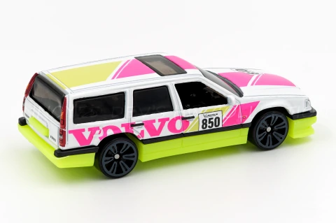 Volvo 850 Estate back