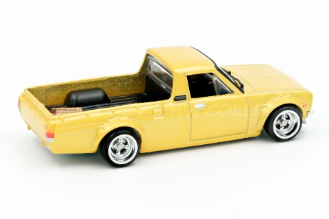 '75 Datsun Sunny Truck (B120) back