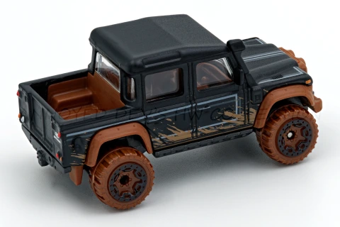 '15 Land Rover Defender Double Cab back