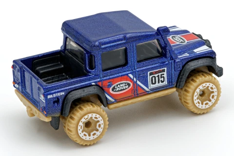 '15 Land Rover Defender Double Cab back