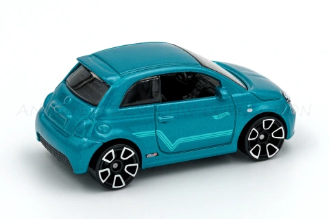 Fiat 500e HKH59 back