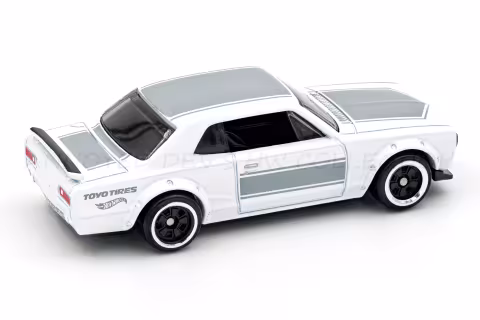 Nissan Skyline H/T 2000GT-X JBY77 back
