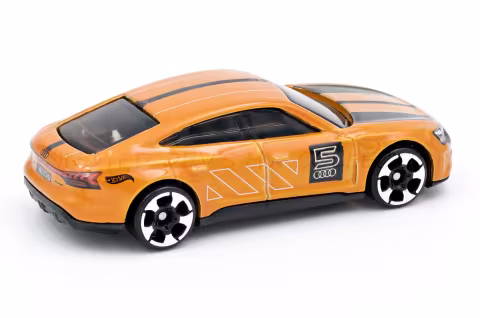 Audi RS e-tron GT JKY18 back