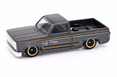 '83 Chevy Silverado JMT29